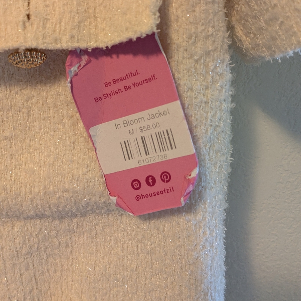 She & Sky Elegant Cream Women's Jacket - Picture 7 of 7